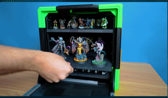 GridCube with Shelves for Miniatures